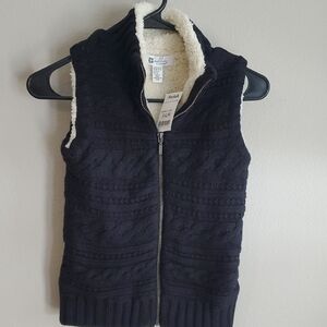 Willow Blossom Black Knit Vest with Sherpa Lining 10-12m